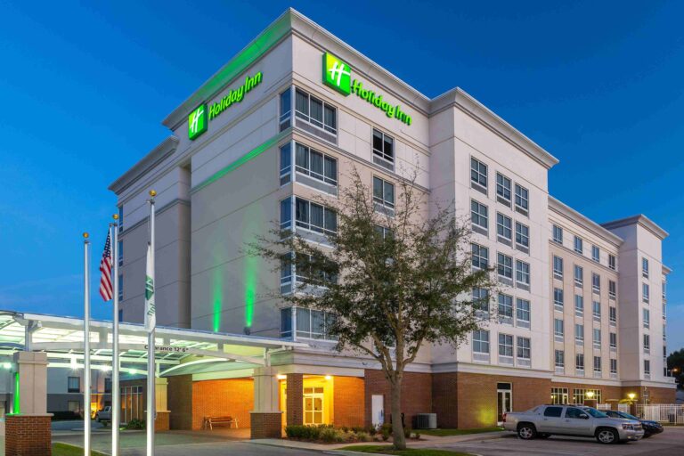 gos_holiday_inn.jpeg