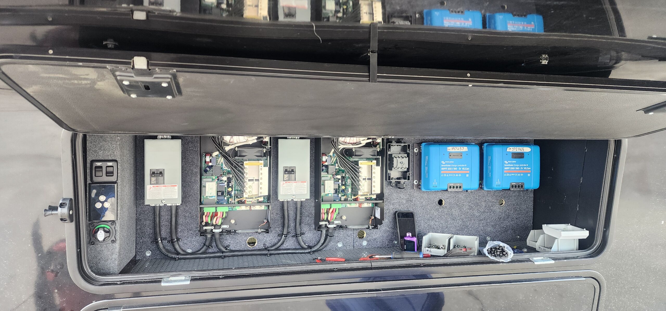474-2024-Brinkley-Model-G-3950-Dual-Victron-Multiplus-II-During-Install
